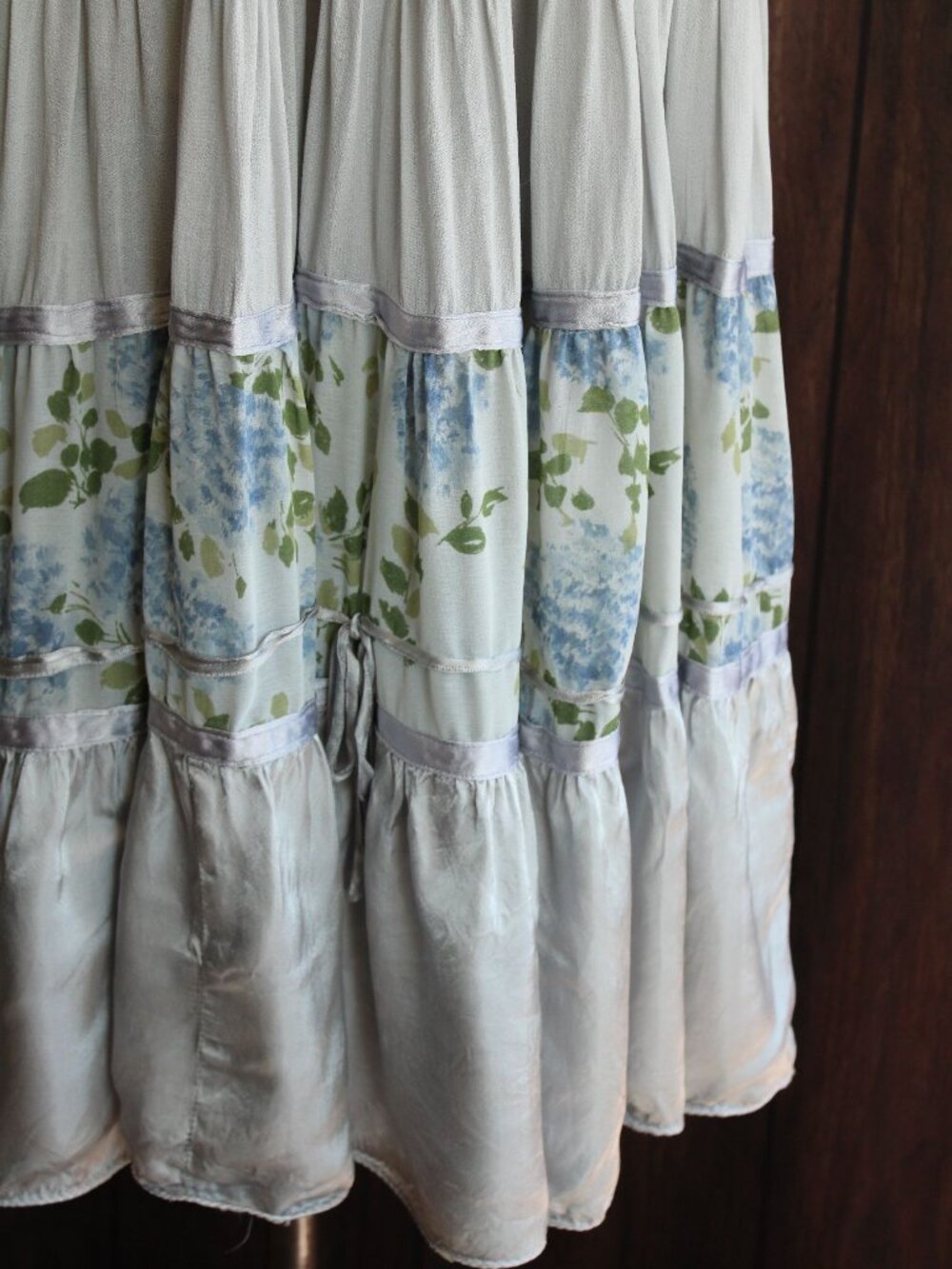 Vintage 1960s 1970s Skirt, Tea Length Silver Silk and Floral Print with Tiered R - Picture 5 of 10
